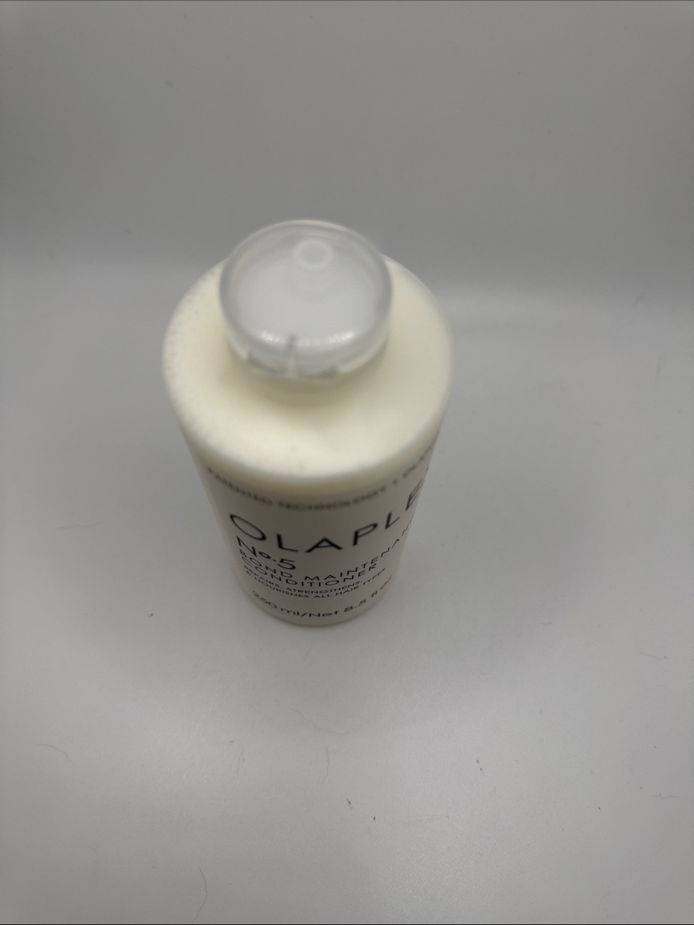 OLAPLEX No.5 Bond Maintenance Conditioner - Cream & Black - Picture 2 of 2